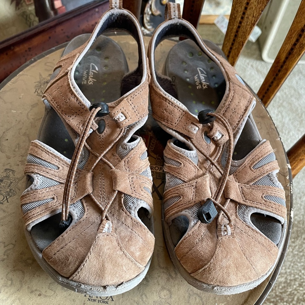 Womens Blue Clark’s Wave Hiking Sandals | Size 9